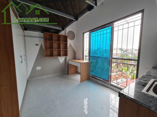 Bán nhà Trọ ngay ĐH Công Nghệ GTVT 80m 8 tầng 24 phòng KK, Doanh thu 130tr/ Tháng. - 2