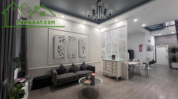 CẦN BÁN CĂN NHÀ ĐẸP, CHỦ XÂY CỰC KỲ TÂM HUYẾT