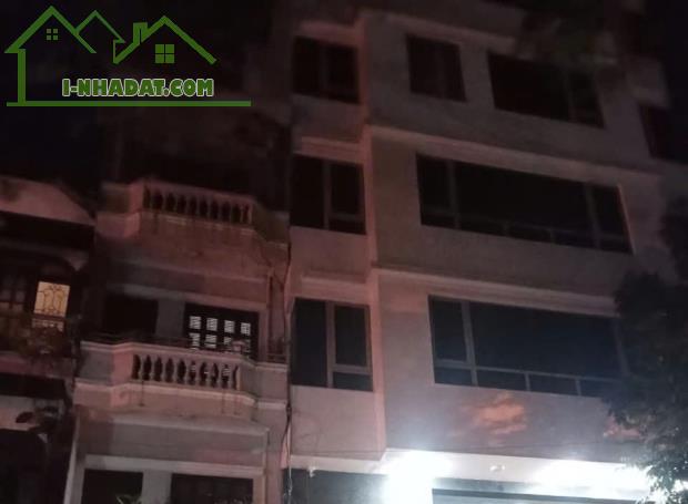 NHÀ MẶT PHỐ HOÀNG HOA THÁM - TÂY HỒ - NHÀ 2 MẶT TIỀN - 1 MẶT PHỐ VÀ 1 MẶT NGÕ - XÂY 5 TẦNG - 2