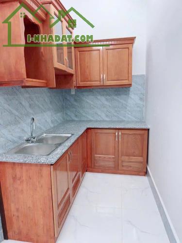 Bà chị kẹt tiền bán gấp căn nhà 96m² ngay Bà Điểm 4, Hóc Môn – SHR – 750 triệu - 1