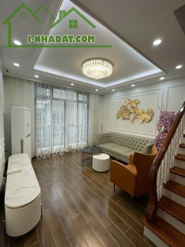 BÁN NHÀ 7 TẦNG THANG MÁY DV CÂY QUÝT, 50M GIÁ CHỈ 16 TỶ, Ô TÔ, KINH DOANH VP - 1