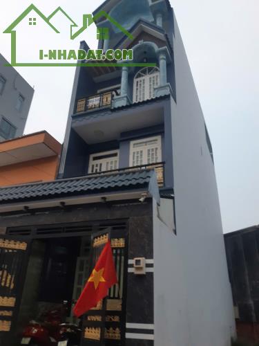 Bình Tân,hẻm ô tô, Nhà mới đẹp 4 tầng 72M2, gần MT, giá rẻ.
