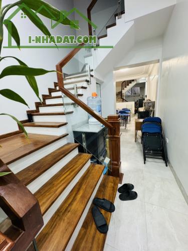 NHÀ ĐẸP SÁT PHỐ TẠ QUANG BỬU, HAI BÀ TRƯNG, 2 MẶT NGÕ TRƯỚC SAU, DT 79M2 x 4T GIÁ 22,3 TỶ - 2