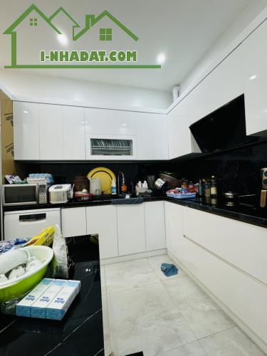 NHÀ ĐẸP SÁT PHỐ TẠ QUANG BỬU, HAI BÀ TRƯNG, 2 MẶT NGÕ TRƯỚC SAU, DT 79M2 x 4T GIÁ 22,3 TỶ - 3