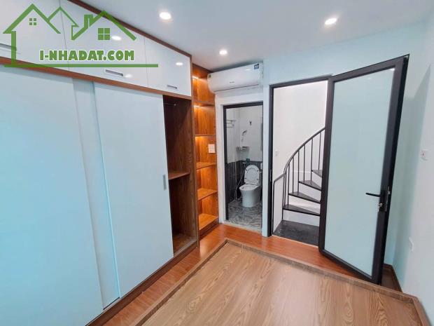 Bán Nhà Phố Thịnh Quang 32/50m2 x 4 tầng, mặt ngõ thông rộng, ở sướng kính doanh đỉnh - 2