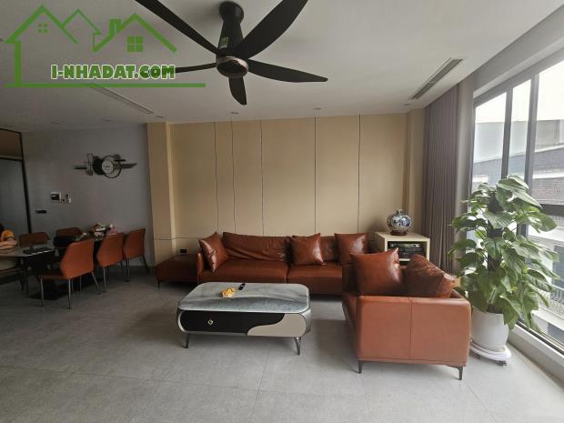 Bán nhà Lê Văn Hưu, 72m2, 7 tầng thang máy, 39 tỷ, ô tô 2 chiều, kinh doanh đỉnh - 1