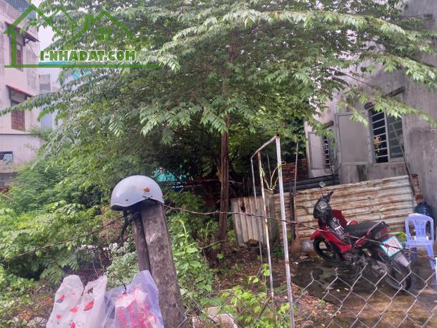 Bán đất Nguyễn Văn Tăng, Long Thạnh Mỹ,  Quận 9, 526m2, full thổ, HXH, Lô góc giá chỉ 20 - 1