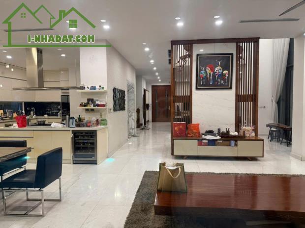 Bán biệt thự lô góc Hoa Sữa Vinhome Riverside Long Biên rộng 600m view sông có bể bơi - 4