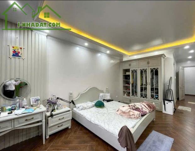 Cho thuê nhà Văn Cao, DT: 45m2, 3 phòng ngủ full đồ. - 2