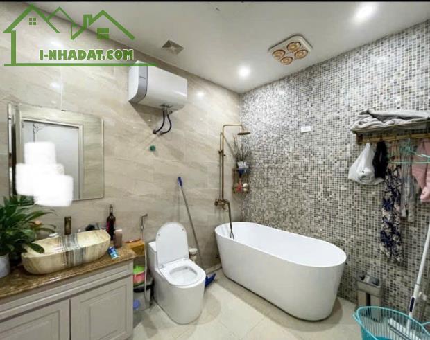 Cho thuê nhà Văn Cao, DT: 45m2, 3 phòng ngủ full đồ. - 5
