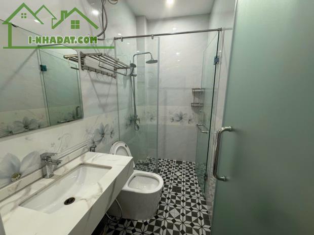 Cho thuê căn hộ 2 p.ngủ Vinhomes Marina, DT: 80m2. - 4
