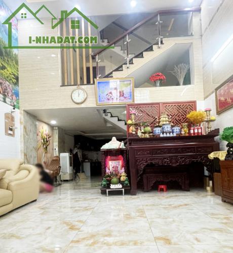 Nhà đẹp 5 tầng, Hẻm Xe Hơi 8m, Lý Thường Kiệt, Tân Bình, 5.5x15m, 82m2, nhỉnh 16 tỷ TL