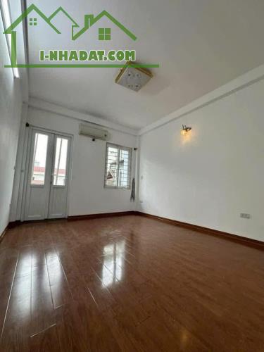 Hàng Hiếm, Bán Nhà Phố Thái Hà 37,5m2 5 Tầng Nhà Mới Gần Phố Giá Chỉ Nhỉnh 8 Tỷ - 1