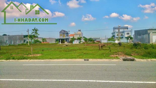 ĐÁO HẠN NGÂN HÀNG BÁN 20x45=900M2 ĐẤT CÓ SẴN THỔ CƯ GẦN QUỐC LỘ SÁT CHỢ, TRƯỜNG. GIÁ 450TR