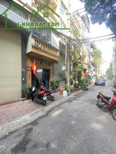Bán nhà phân lô VIP Mạc Thái Tổ, Cầu Giấy – 40m² – 4 tầng – Ô tô tránh – Giá 15 tỷ