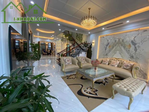 BÁN NHÀ PHỐ LÝ NAM ĐẾ, LÔ GÓC 3 THOÁNG, KHU PHÂN LÔ QUÂN ĐỘI 75M 38,9TY