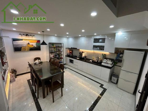 BÁN NHÀ PHỐ LÝ NAM ĐẾ, LÔ GÓC 3 THOÁNG, KHU PHÂN LÔ QUÂN ĐỘI 75M 38,9TY - 1