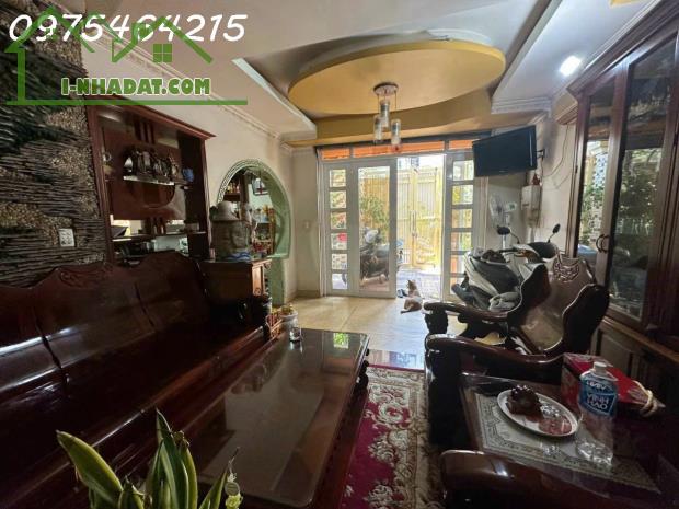 BÁN GẤP BIỆT THỰ CAO CẤP – HẺM VIP HUỲNH TẤN PHÁT, QUẬN 7 – GIÁ TỐT CHÍNH CHỦ - 2
