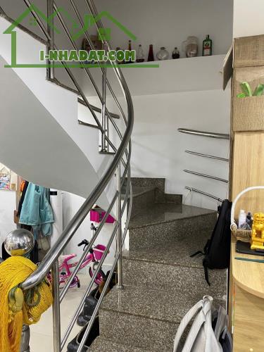 3010 – Bán nhà đường 3/2 Ph.12, DT 50m2 3 tầng BTCT, sổ riêng A4, NHỈNH 8.3 tỷ TL - 1