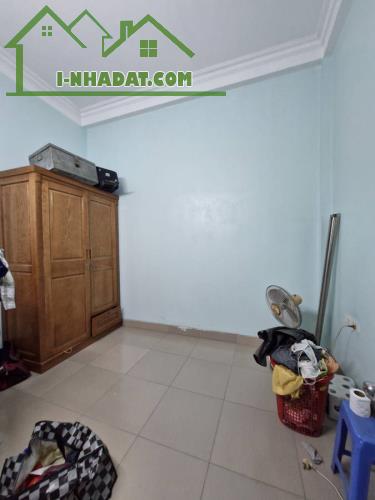 SIÊU PHÂM NHÀ CÀN BÁN NHANH, HUYỀN KỲ PHÚ LƯƠNG, HÀ ĐÔNG ,HÀ NỘI,

 RA ĐƯỜNG Ô TÔ TRÁNH - 2