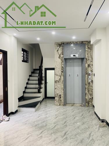 Chỉ 7 tỷ xíu, sở hữu nhà 6 tầng Giang Biên, lô góc, thang máy, ngõ ô tô thông, 38m MT 4.8m - 1