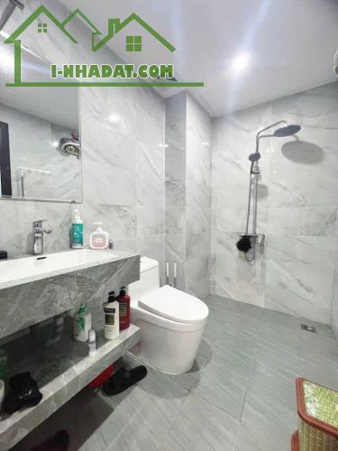 NHÀ 4 TẦNG BÁT KHỐI - 7 CHỖ VÀO NHÀ - 5M Ô TÔ TRÁNH - KINH DOANH  - Ở SƯỚNG - TIỀM NĂNG TĂ - 2