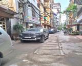 Nhà phố Thụy Khuê Lạc Long Quân. Ngõ thông tứ tung cần bán gấp