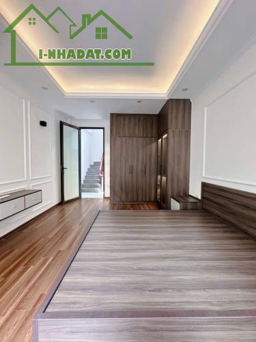Bán nhanh nhà Ngọc Thụy, Long Biên 50m2, 5 tầng, 3.9m mặt tiền, VF3 đỗ cửa chỉ hơn 8 tỷ - 5