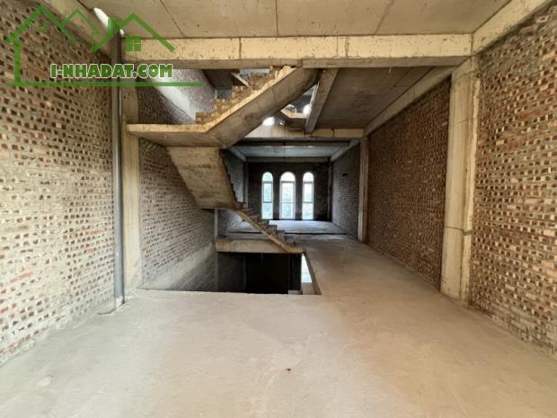 Siêu phẩm trục chính Louis Đại Mỗ, ô tô kinh doanh, vỉa hè rộng, 100m2x5T MT5m giá tốt - 2