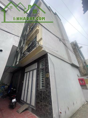 Nhà ngõ xuân la giá binh dân 5.7 tỷ 30m2 5 tầng ,mặt tiền 4m , - 1