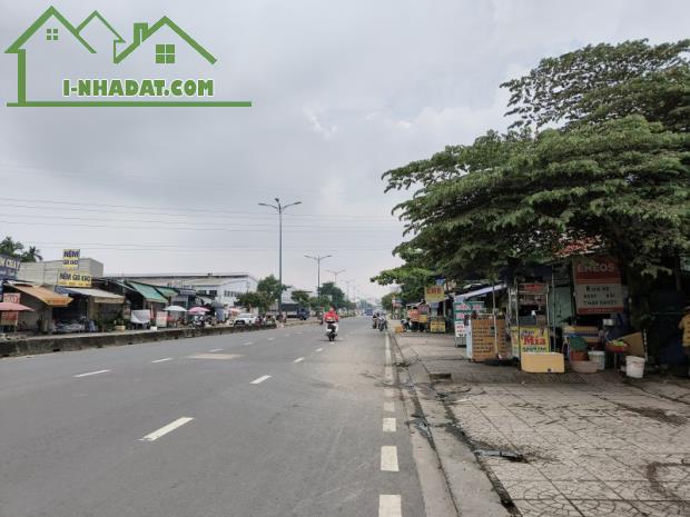 Gấp Bán Nhà 2 tâng Lê Văn Việt. 100m2, Khu Phân Lô. Ngay Ngã 3 Mỹ Thành - Lê Văn VIệt.