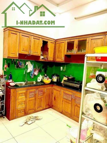 Gấp Bán Nhà 2 tâng Lê Văn Việt. 100m2, Khu Phân Lô. Ngay Ngã 3 Mỹ Thành - Lê Văn VIệt. - 3