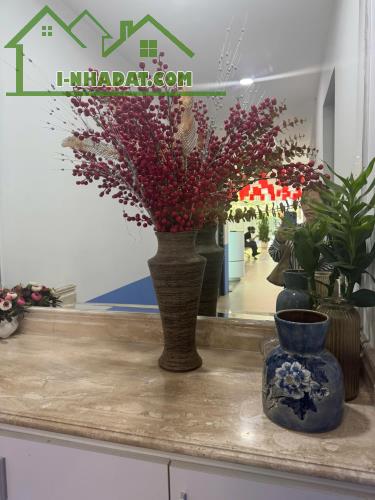 SIÊU PHẨM MẶT PHỐ HAI BÀ TRƯNG - MẶT TIỀN KHỦNG - VỈA HÈ - SỔ HOÀN CÔNG, PCCC, GPXD ĐẦY ĐỦ - 2