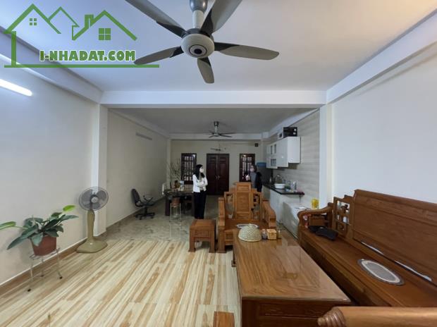 Cho thuê nhà nguyên căn khu HC 319 Bồ Đề Hồng Tiến bệnh viện Tâm Anh 90m2 6 tầng thang máy - 1