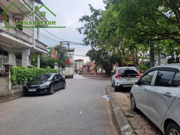 Bán Nhà Thạch Bàn mặt tiền to như mặt phố, ô tô đỗ cửa, bạt ngàn tiện ích - 4
