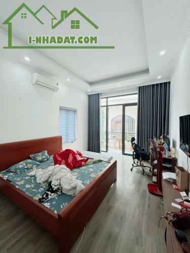 Bán nhà 3 tầng xây độc lập ngõ 430 Trần Nguyên Hãn - 2