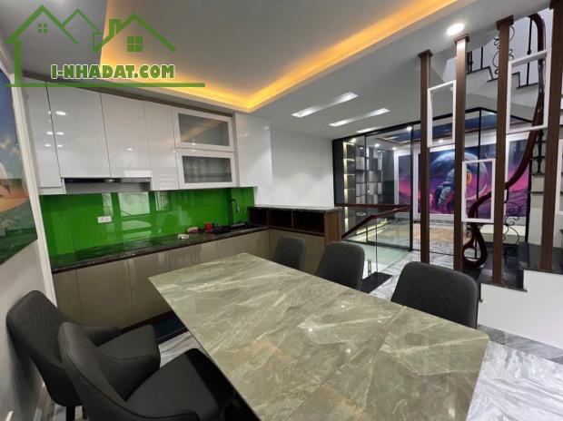 BÁN NHÀ 5 TẦNG - 45M2 - ĐỘI CẤN, BA ĐÌNH - MỚI ĐẸP - FULL NỘI THẤT - GIÁ 9.5 TỶ - 2