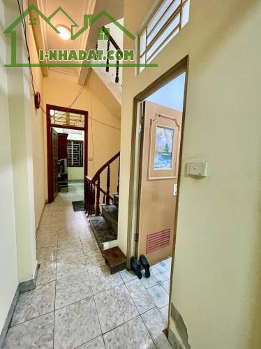 Nhà Quan Hoa, Cầu Giấy. 42mx4; MT 3.5m; Giá 10.2 tỷ  NHÀ ĐẸP PHÂN LÔ - Ô TÔ ĐỖ CỬA - 5