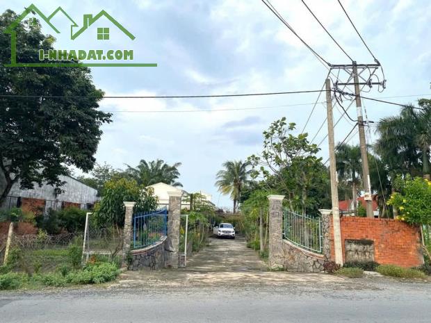 5000m2 đất góc 2 mặt tiền đường Nguyễn Thị Rành, xã Nhuận Đức giá 30 tỷ - 2