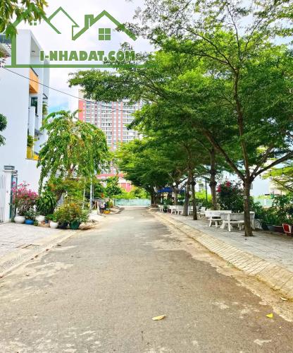 SIÊU HOT! Lô đất 5x18m view sông Đường số Phạm Hữu Lầu, Quận 7 - 2