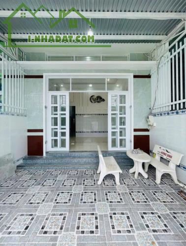 KẸT TIỀN BÁN GẤP - NHÀ CẤP 4 THỚI TAM THÔN, HÓC MÔN - Giá 750 TRIỆU