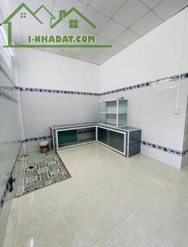 KẸT TIỀN BÁN GẤP - NHÀ CẤP 4 THỚI TAM THÔN, HÓC MÔN - Giá 750 TRIỆU - 1