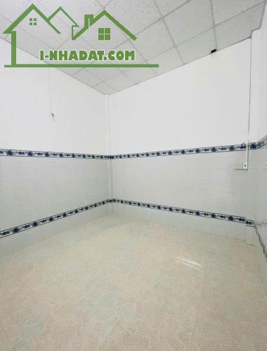 KẸT TIỀN BÁN GẤP - NHÀ CẤP 4 THỚI TAM THÔN, HÓC MÔN - Giá 750 TRIỆU - 3