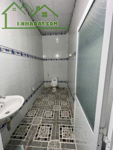 KẸT TIỀN BÁN GẤP - NHÀ CẤP 4 THỚI TAM THÔN, HÓC MÔN - Giá 750 TRIỆU - 5