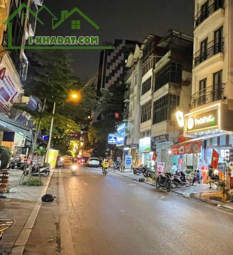 BÁN NHÀ MẶT PHỐ YÊN PHỤ, TÂY HỒ, KINH DOANH ĐỈNH, VỈA HÈ RỘNG, 35M2*2 TẦNG, MT 4M, 13 TỶ