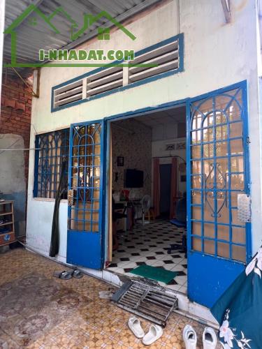 BÁN GẤP NHÀ CẤP 4 DT 90M2, Ở ĐƯỜNG VÕ VĂN NGÂN - LINH CHIỂU - THỦ ĐỨC, HẺM BA GÁC