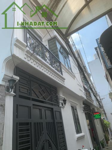 BÁN GẤP, nhà 2 tầng mới, SHR, hẻm rộng cách 1 căn ra Hiệp Thành 17, Q12, NHỈNH 2 TỶ.