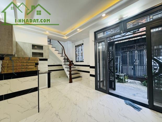 BÁN GẤP, nhà 2 tầng mới, SHR, hẻm rộng cách 1 căn ra Hiệp Thành 17, Q12, NHỈNH 2 TỶ. - 1