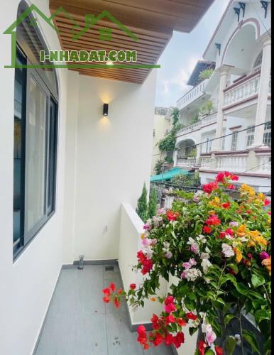 Bán nhà đường Lê Quang Định, Gò Vấp, Hẻm xe hơi, 3 Phòng ngủ, 5 tỷ hơn - 4