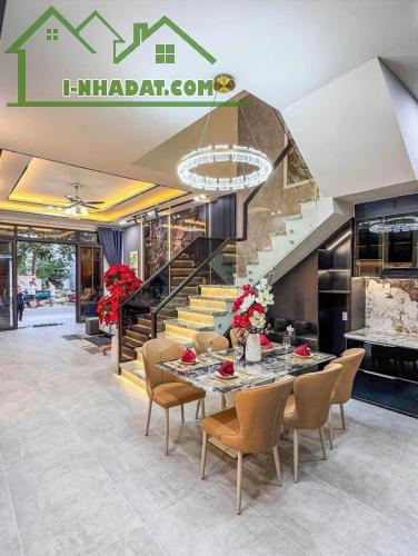 Nhà 3 tầng kèm nội thất ngay TP Thuận An , Bình Dương - 2